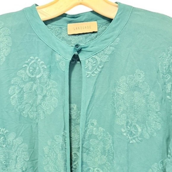 Language Top nwot - Picture 2 of 5